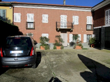 Foto Rustico a Vigliano d'Asti Centro di 237 m² con 5 locali in vendita