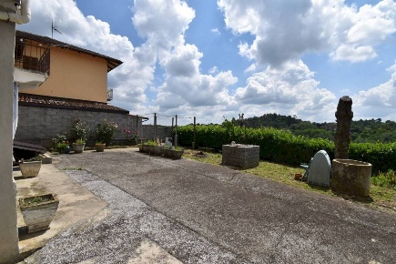 Foto Rustico in Via Collina Forni, Montaldo Scarampi di 216 m² in vendita