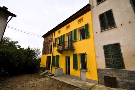 Foto Villa a schiera in via Giuseppe Mazzini, Montaldo Scarampi Centro