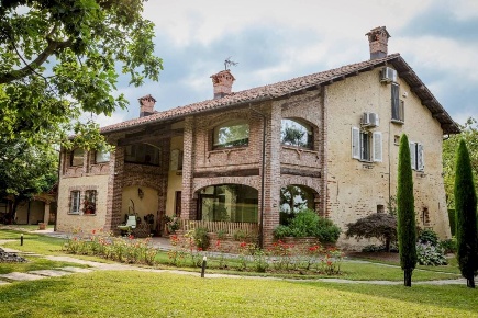 Foto Rustico in strada Boetti Pasco, Villanova Mondovì di 717 m² in vendita