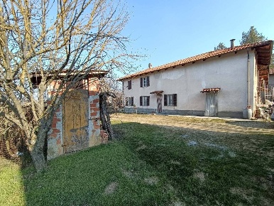 Foto Rustico in SP4, Bruno di 240 m² con 12 locali in vendita