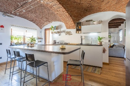Foto Rustico a Boves Centro di 190 m² con 7 locali in vendita