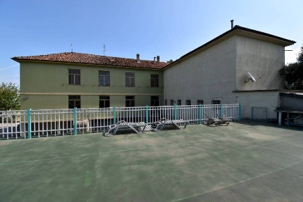 Foto Rustico a Neviglie di 676 m² con 10 locali in vendita