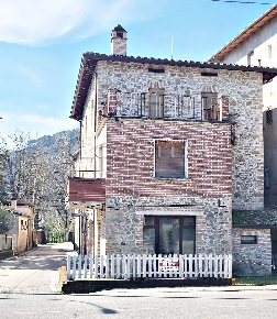 Foto Appartamento a Perugia di 230 m² con 13 locali in vendita