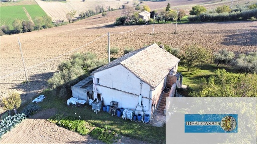 Foto Rustico in Montefano vecchio C.da Intriglione n. 29, Montefano