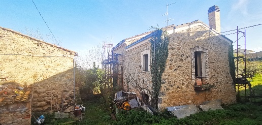 Foto Rustico in C.da Pomaro, Roccamontepiano di 70 m² con 10 locali