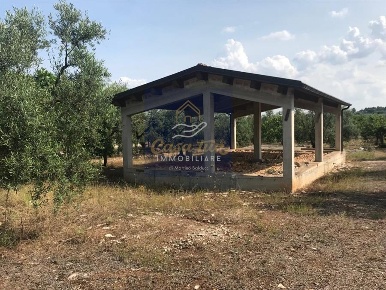 Foto Rustico in Str. Est. Fungistierno, Corato di 100 m² in vendita
