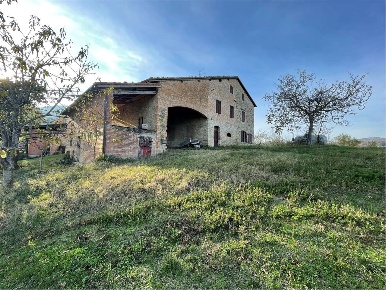 Foto Rustico in Magrignano, Neviano degli Arduini Magrignano di 200 m²
