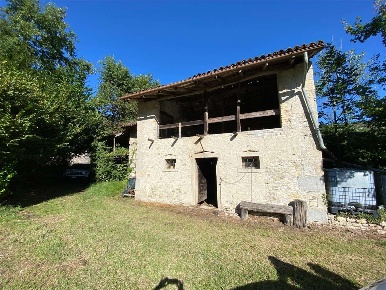 Foto Rustico in Via cavallotto, Miane di 112 m² con 6 locali in vendita