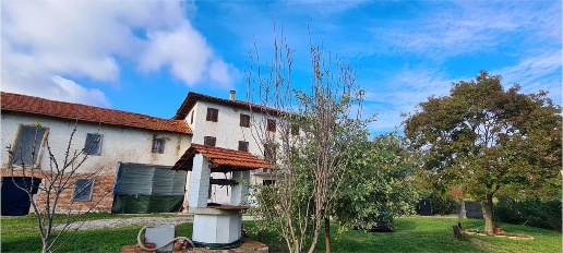 Foto Rustico a Prata di Pordenone di 350 m² con 9 locali in vendita