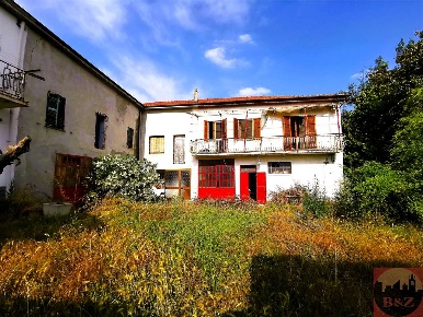 Foto Rustico in Via Sottoripa 39/40, Ponzano Monferrato Centro di 450 m²