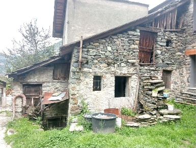 Foto Rustico in Ronchalles Superiore, Issogne La Place di 90 m² in vendita