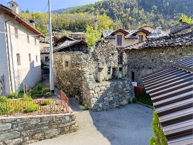 Foto Rustico in ciseran, Montjovet Ciseran di 60 m² con 2 locali in vendita