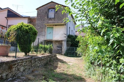Foto Rustico a Solofra di 135 m² con 4 locali in vendita