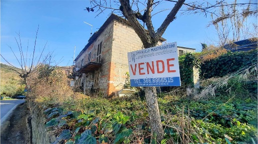 Foto Rustico a Veroli di 140 m² con 8 locali in vendita