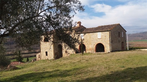 Foto Rustico in Magione, Magione Centro di 600 m² con 12 locali in vendita
