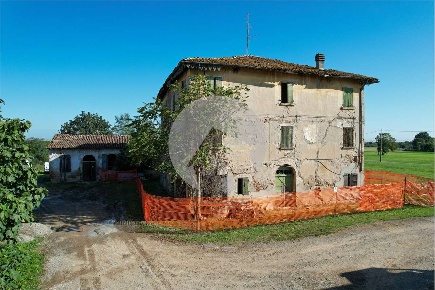 Foto Rustico in via Livio Francia 1, Reggio nell'Emilia Rivalta - San Rigo