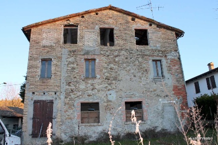 Foto Rustico in Via Cantini, Traversetolo Centro di 150 m² con 6 locali