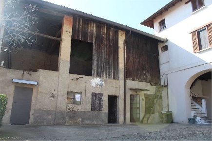Foto Rustico in viale raimondi  55, Vertemate con Minoprio di 147 m²