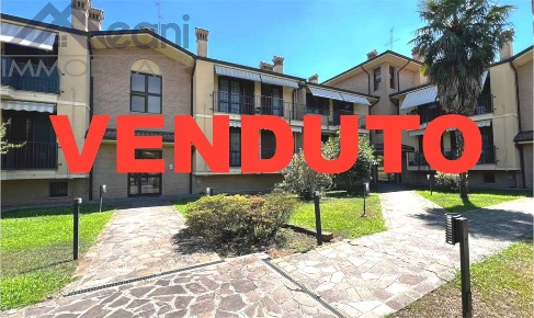 Foto Appartamento in Via Benedetto Secondi, Locate di Triulzi di 73 m²