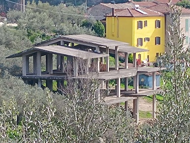 Foto Rustico in via Piana, Torrice di 300 m² con 6 locali in vendita