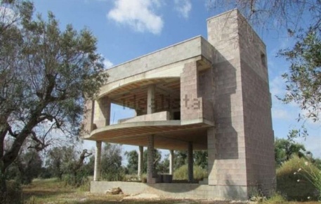 Foto Rustico a Casarano di 240 m² con 5 locali in vendita