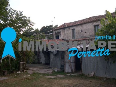 Foto Rustico a Vibonati di 327 m² con 1 locali in vendita