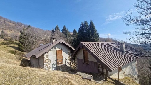 Foto Baita in Alpe Camasca, Quarna Sotto di 160 m² con 3 locali in vendita