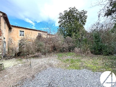 Foto Rustico in Via Bure Vecchia Sud 45, Pistoia Sant'Agostino di 315 m²