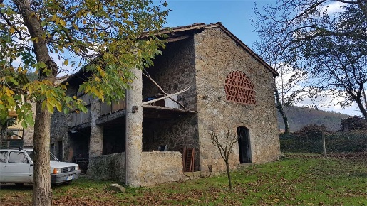 Foto Rustico in VIA ROMA, Fosciandora Centro di 700 m² con 27 locali