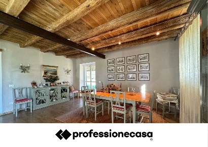 Foto Rustico a Polverigi di 430 m² con 15 locali in vendita