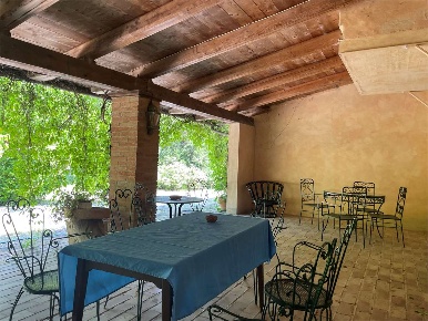 Foto Rustico a Jesi di 708 m² con 28 locali in vendita