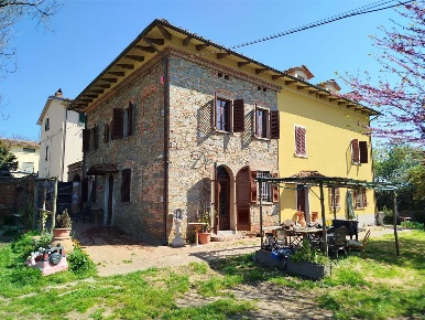 Foto Rustico in via di tappo, Altopascio Badia Pozzeveri, Le Corti