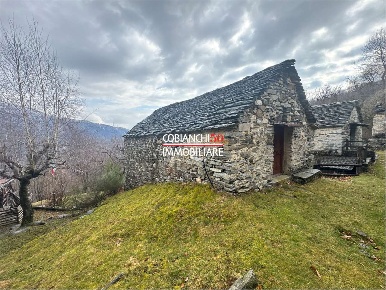 Foto Rustico in VIA OMPIO, San Bernardino Verbano di 32 m² con 2 locali