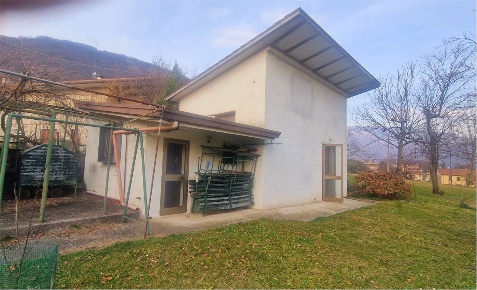 Foto Rustico in Via Peccole 3, Revine Lago Revine di 78 m² con 3 locali