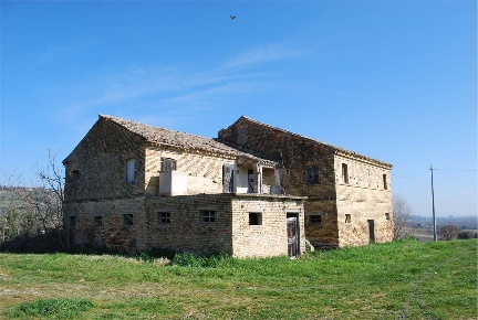 Foto Rustico in Contrada Castelletta, Potenza Picena di 600 m² in vendita