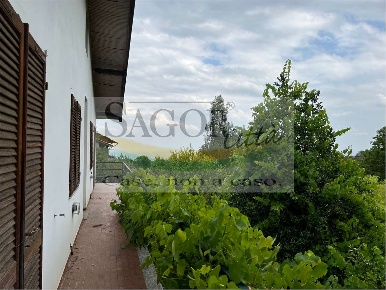Foto Rustico in Via Cristoforo Colombo 1, San Pietro Val Lemina di 146 m²