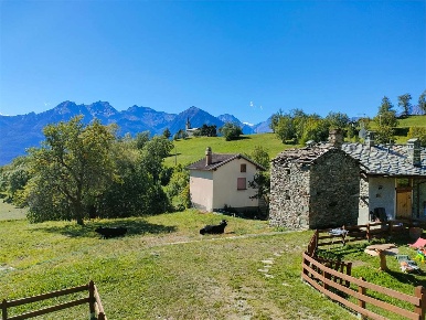 Foto Rustico in vieille, Verrayes Centro di 40 m² con 3 locali in vendita