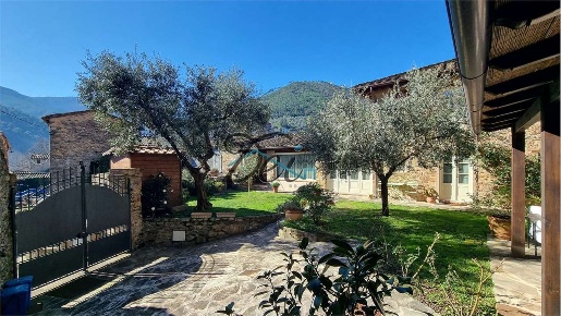 Foto Rustico in via della gianna 1, Capannori Massa Macinaia - San Leonardo