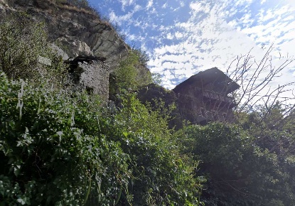 Foto Rustico in la balmas, Montjovet di 400 m² con 8 locali in vendita