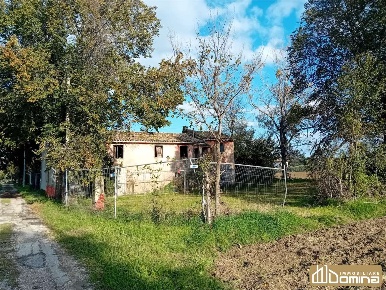 Foto Rustico in Via Carducci, Loreto Musone di 245 m² con 7 locali