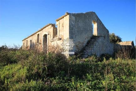 Foto Rustico in via achille 1, Siracusa Villaggio Miano di 500 m²