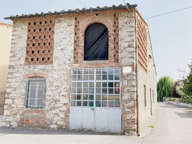 Foto Rustico in marlia, Capannori Marlia di 200 m² con 8 locali in vendita