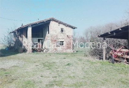 Foto Rustico a Modena di 10000 m² con 1 locali in vendita