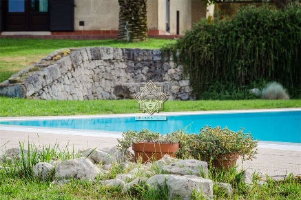 Foto Rustico a Noto di 625 m² con 10 locali in vendita