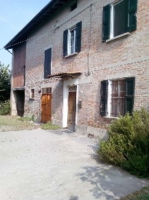Foto Rustico in VIA BOMPORTO, Crevalcore di 490 m² con 6 locali in vendita