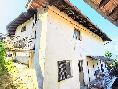 Foto Rustico in champoaz, Verrayes di 230 m² con 10 locali in vendita
