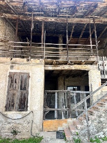 Foto Rustico a Villa Lagarina di 280 m² con 6 locali in vendita