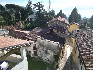 Foto Rustico in Via Cadorna, Proserpio di 162 m² con 5 locali in vendita