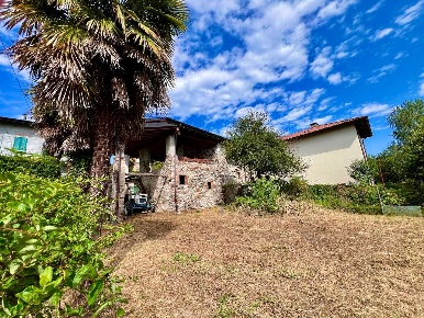 Foto Rustico in Via Bascaletta, Cadrezzate con Osmate di 130 m² in vendita